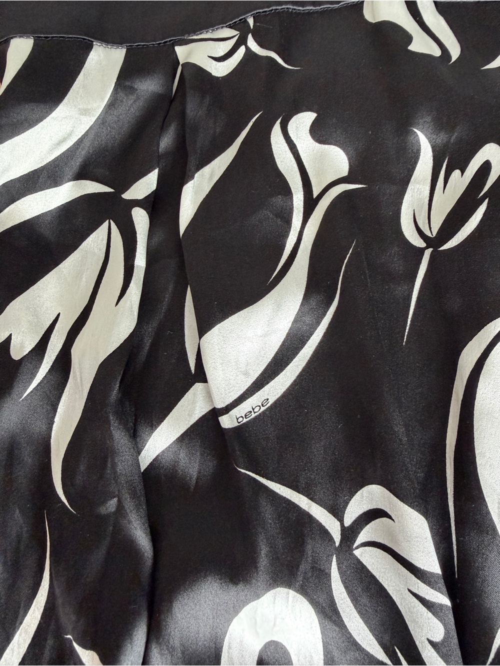 Y2K Bebe 95% silk black & white tunic babydoll kimono dress size small - Picture 5 of 7